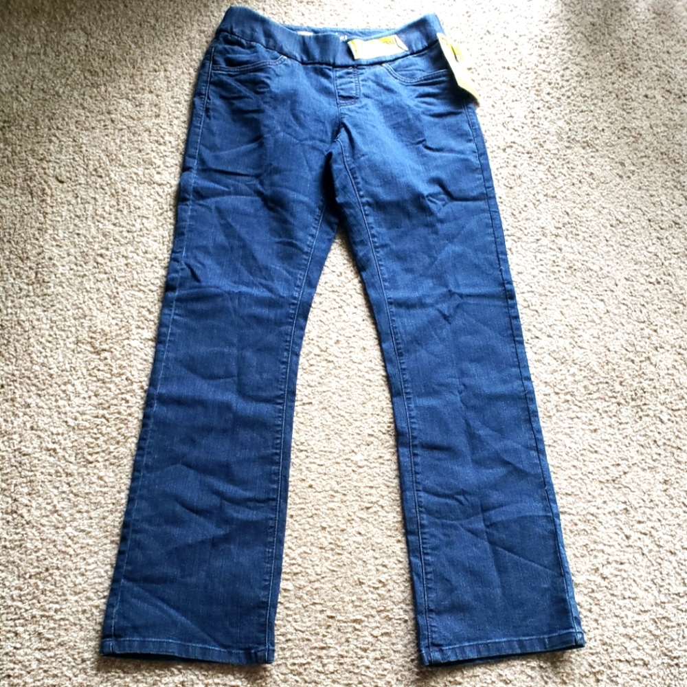 Lee women's jeans. 26